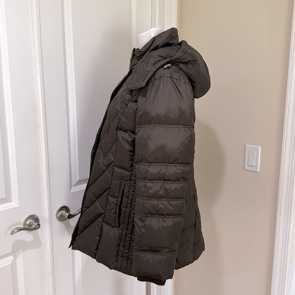 London Fog Women's Diamond Quilted Down Mid Length Moss Puffer Jacket Size XL - Picture 7 of 12